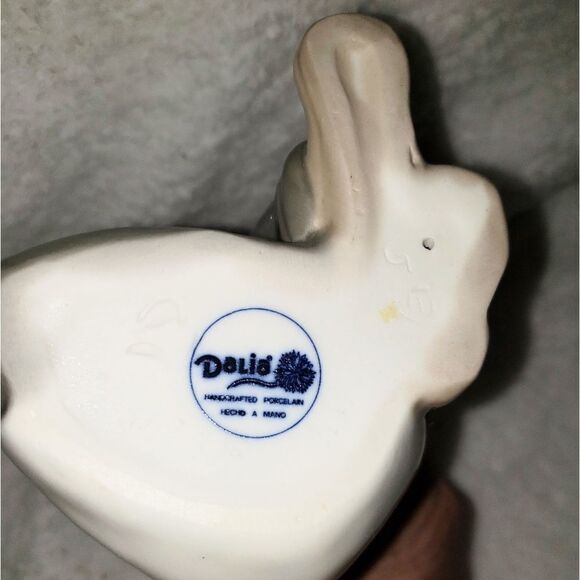 Dalia Handcrafted Porcelain Clown with Ball - Picture 6 of 6